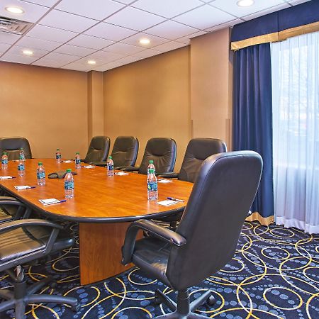 Holiday Inn Express And Suites Pittsburgh West Mifflin By Ihg Exteriör bild