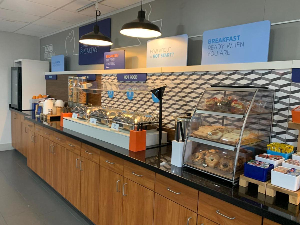 Holiday Inn Express And Suites Pittsburgh West Mifflin By Ihg Exteriör bild