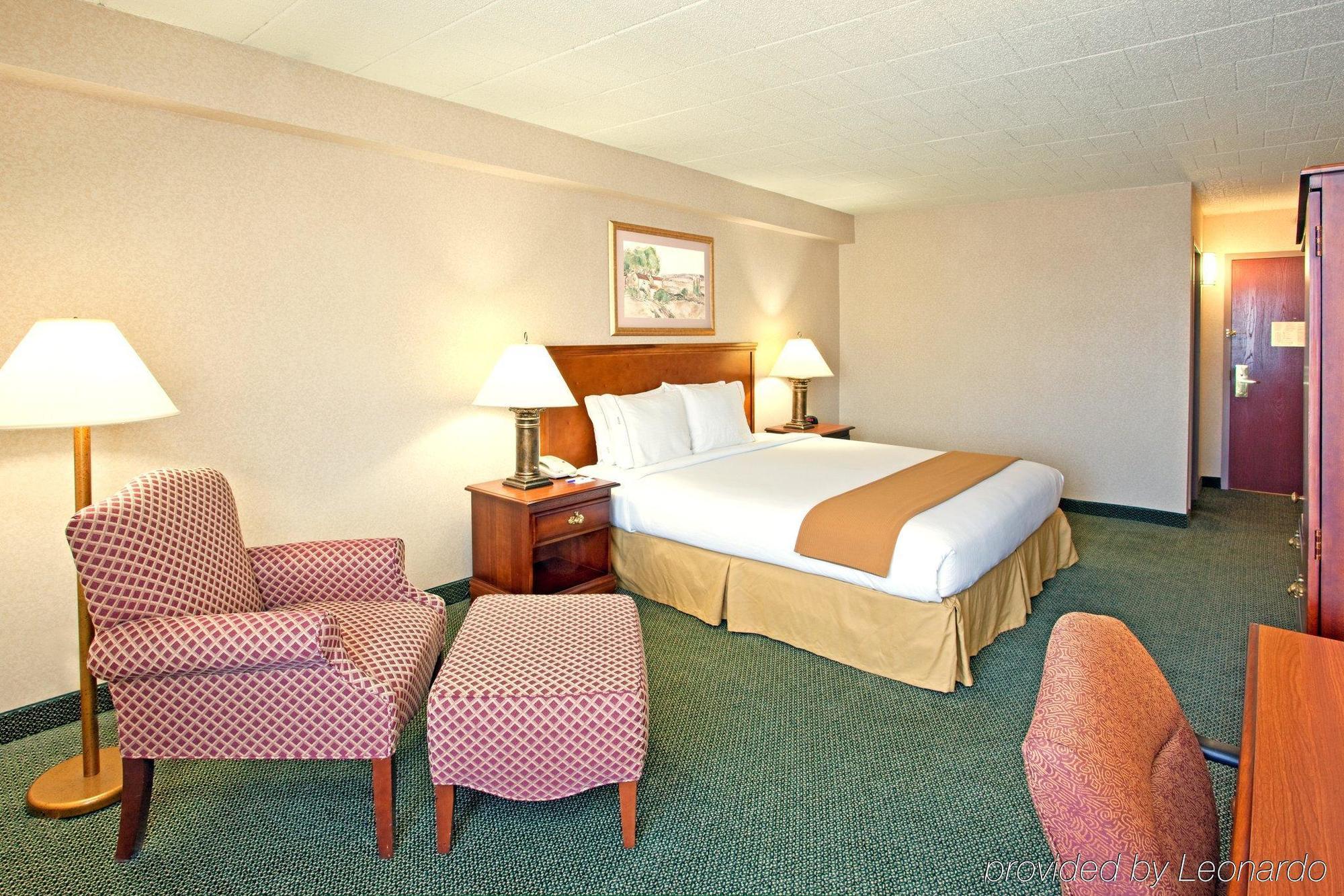 Holiday Inn Express And Suites Pittsburgh West Mifflin By Ihg Rum bild